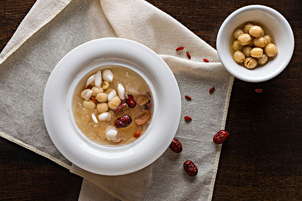 百合银耳羹